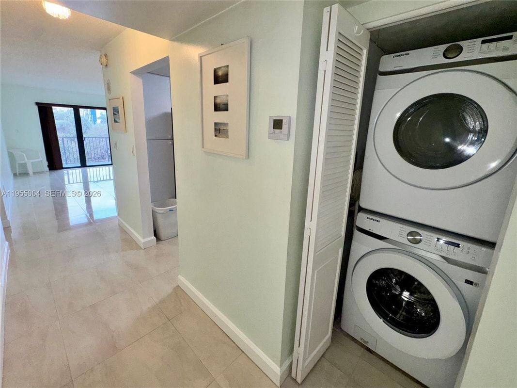 Building Photo - 1201 S Ocean Dr