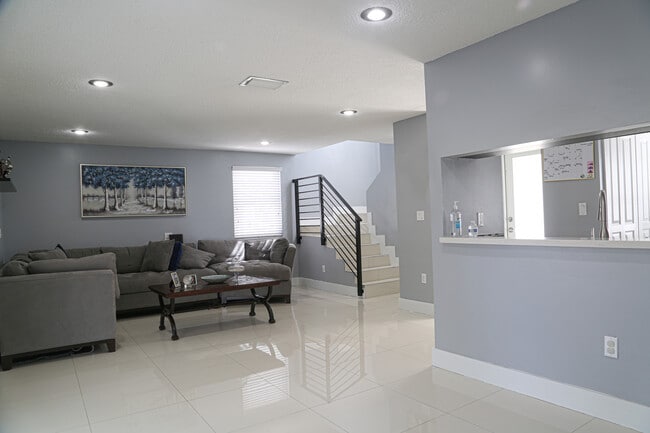 Building Photo - 9035 SW 148th Ct