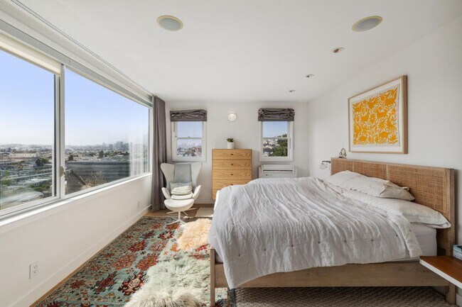 Building Photo - OPEN HOUSE: Saturday (6/20) 4:30pm-5:00pm. Stunning 3-Level Single Family Home with Modern Touche...