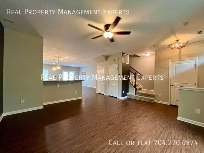 Building Photo - 6564 Hasley Woods Dr
