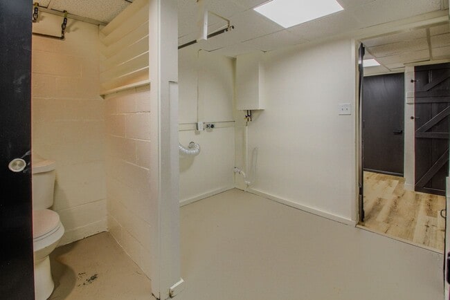 Building Photo - AVAILABLE APRIL 1ST! Do not miss this STUNNING 3-bedroom in Penn Hills!