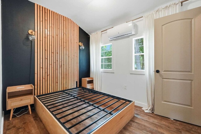 Building Photo - Must-See Country Retreat with Modern Convenience