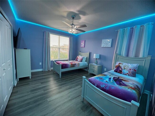 Building Photo - 8973 Play Through Dr