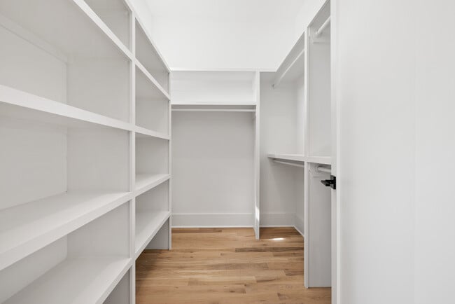 Building Photo - 4705 Walden Ct