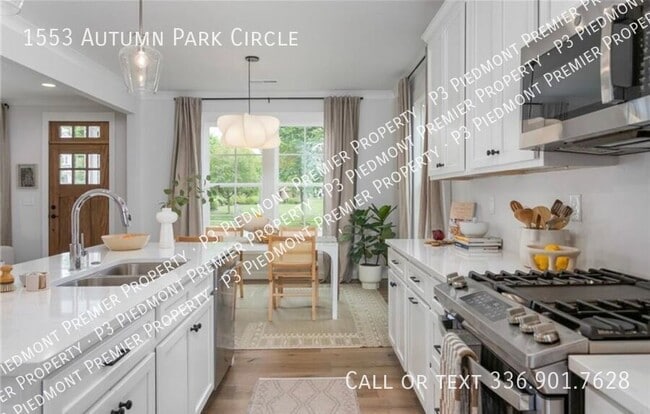 Building Photo - 1553 Autumn Park Cir