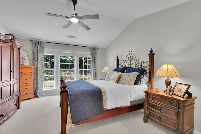 Building Photo - 6760 Waveland Dr