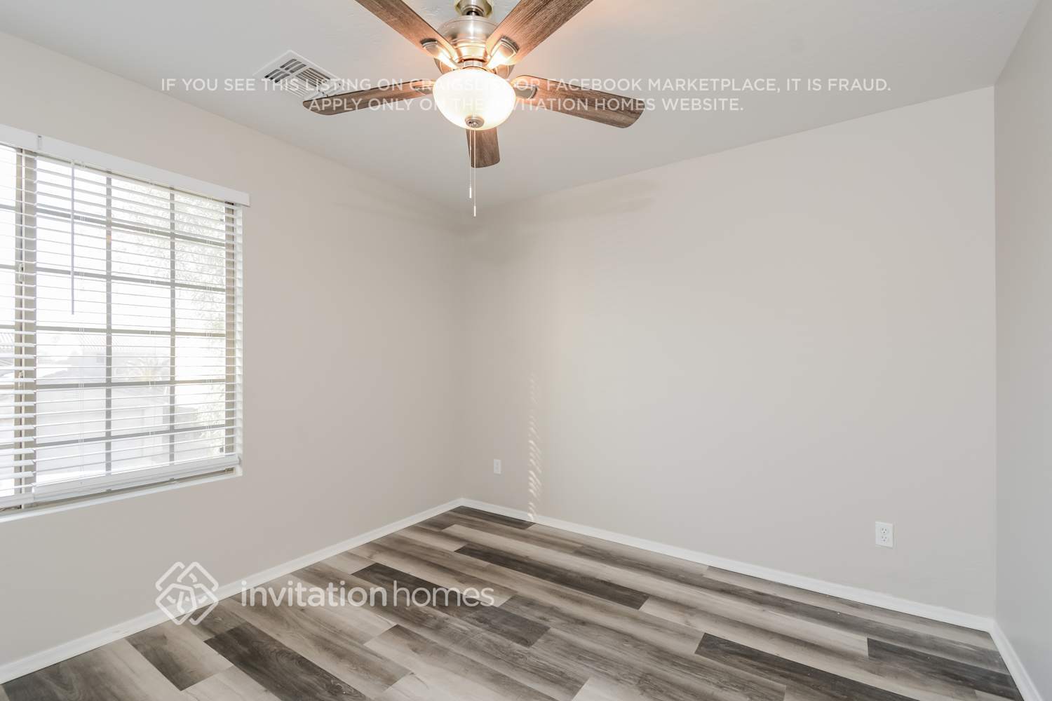 Building Photo - 10904 W Minnezona Ave