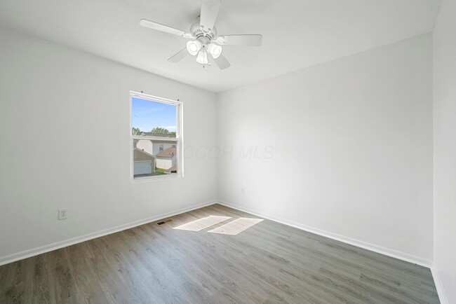 Building Photo - 4035 Redroyal Ave