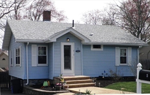 Primary Photo - 5 Old County Rd