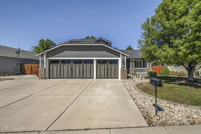 Building Photo - 5045 Pradera St