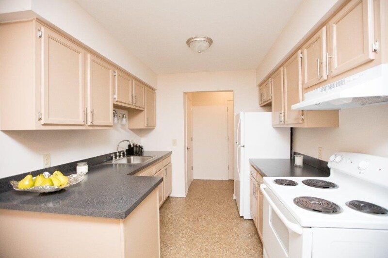 Building Photo - 2647 Eastgate Rd