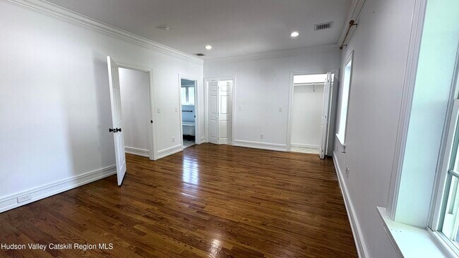 Building Photo - 16 McKinstry Pl