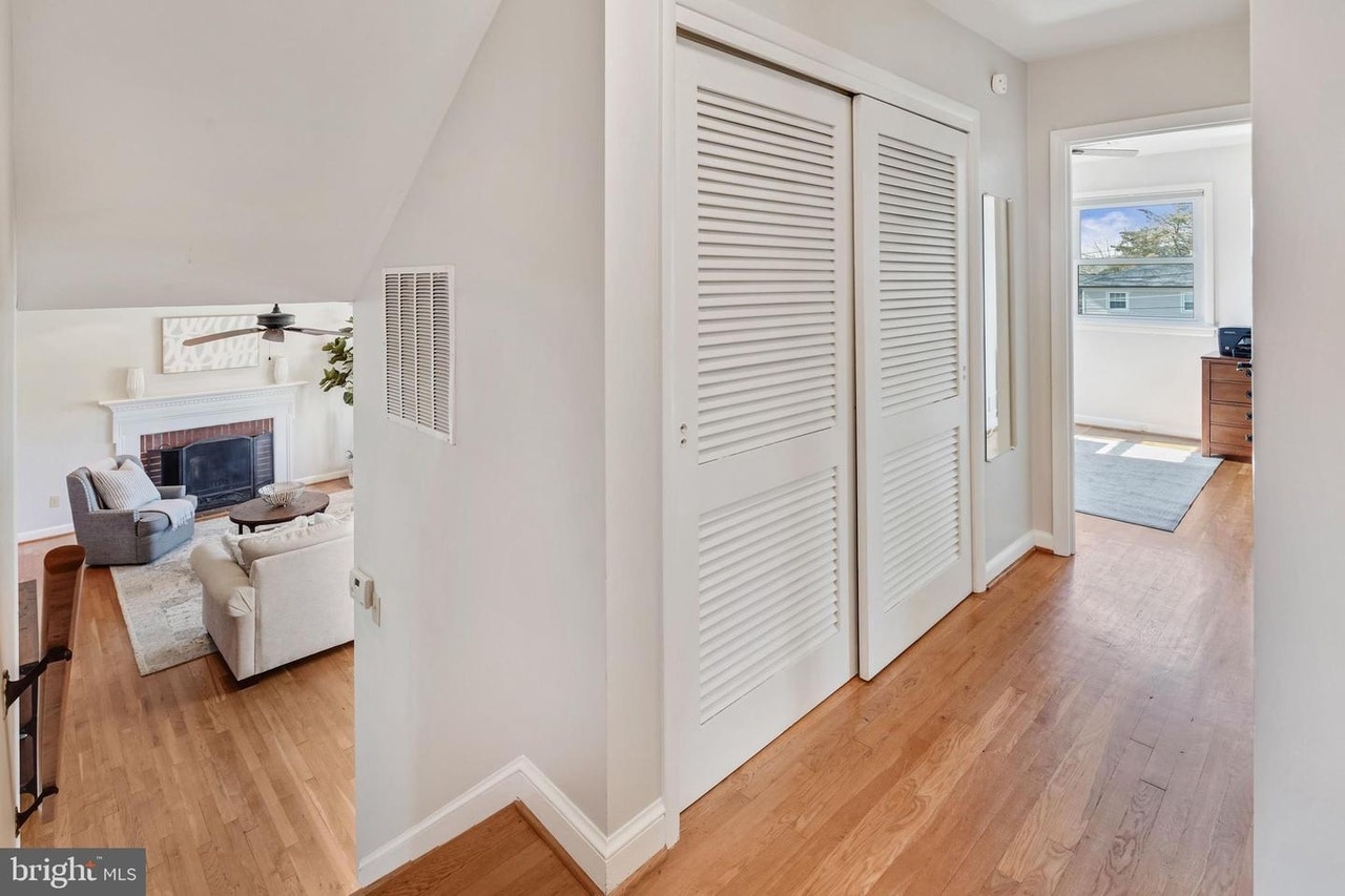 Hallway - 8409 Morey Ln