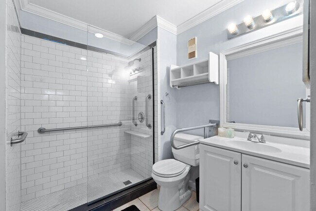 Building Photo - 300 Gulf Shore Dr