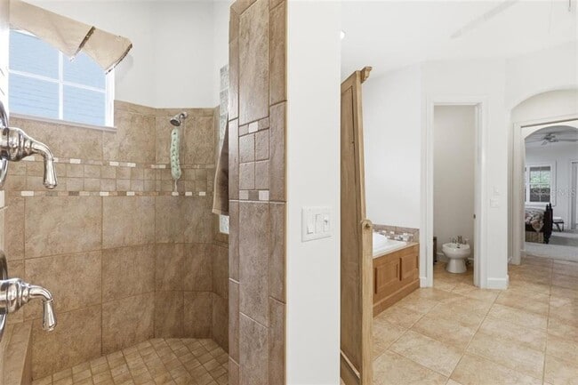 Building Photo - 6124 Foxfield Ct