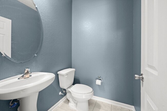 Building Photo - 11606 Gray Alder Dr