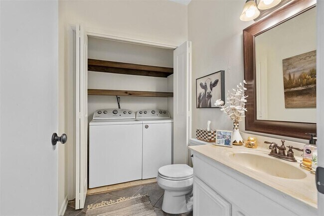 Building Photo - 2220 Bering Dr