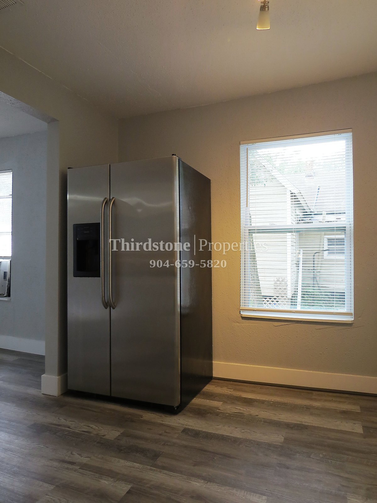 Building Photo - 1225 E 14th St