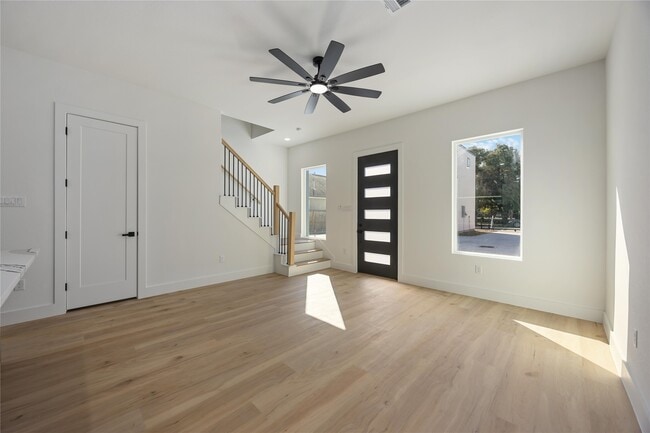 Building Photo - 4533 Bricker St