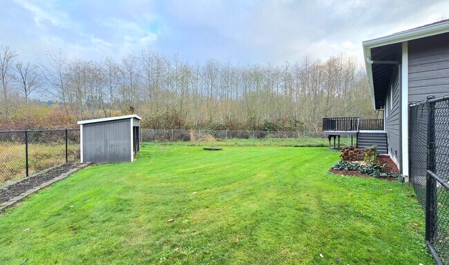 Building Photo - 3 Bedroom Home in Marysville Available Now