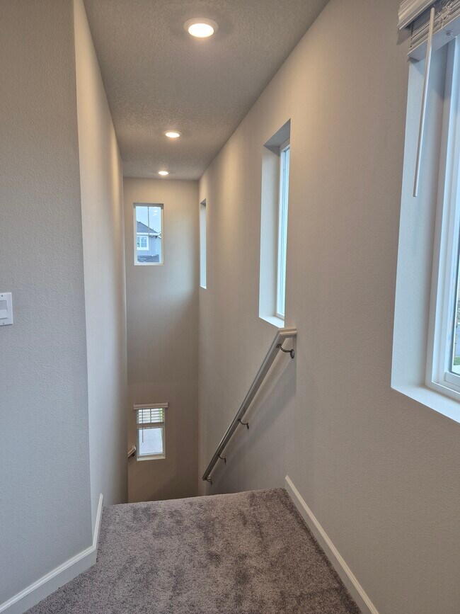 Building Photo - 31741 NW Blake Terr