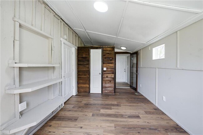 Building Photo - 2656 Jackson Trail Rd