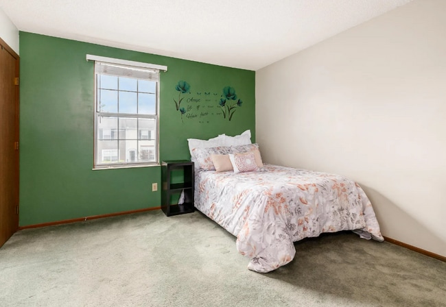 Building Photo - 4862 Stoneybrook Blvd