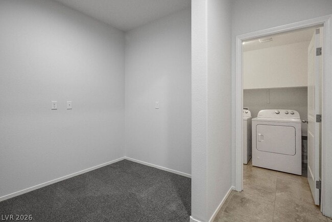 Building Photo - 4032 Little Bay Ave