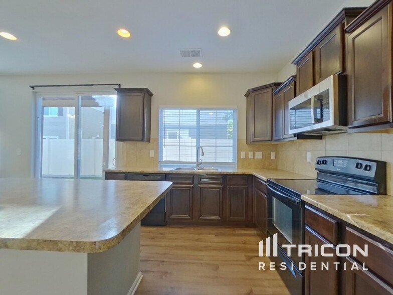 Building Photo - 3824 Blackwood Ln