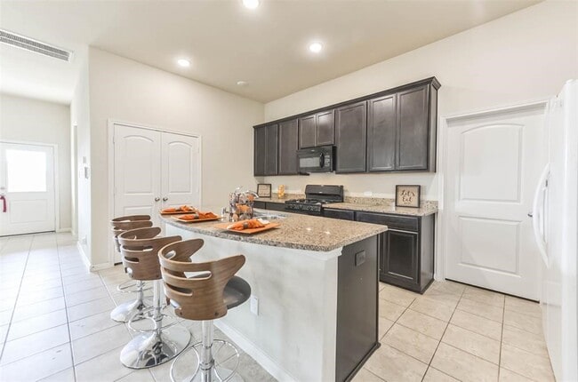 Building Photo - 18511 Espada St