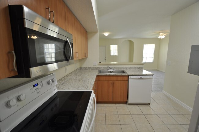 Primary Photo - 1106 Belmont Ln