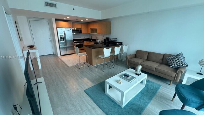 Building Photo - 951 Brickell Ave