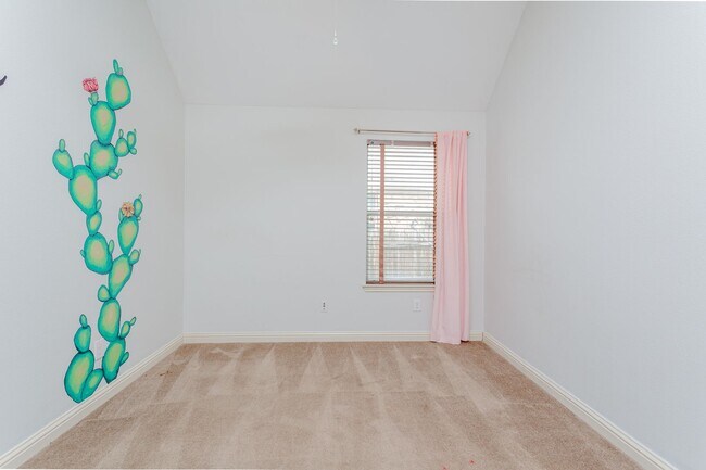 Building Photo - Your Ideal Home Awaits – 4BR, 3BA & More!