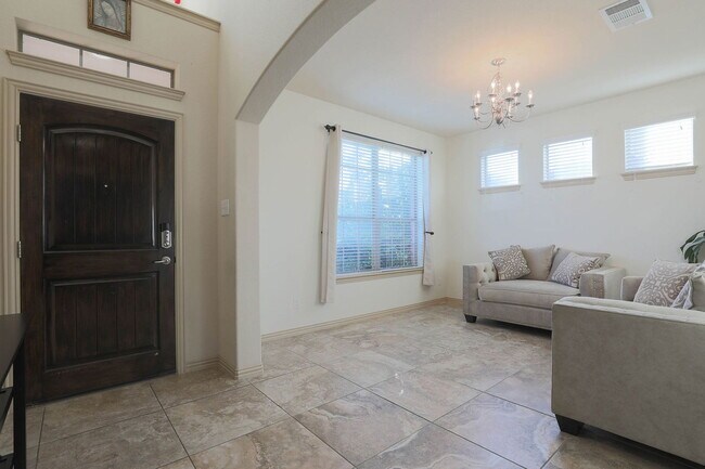 Building Photo - 2300 Dovetail St