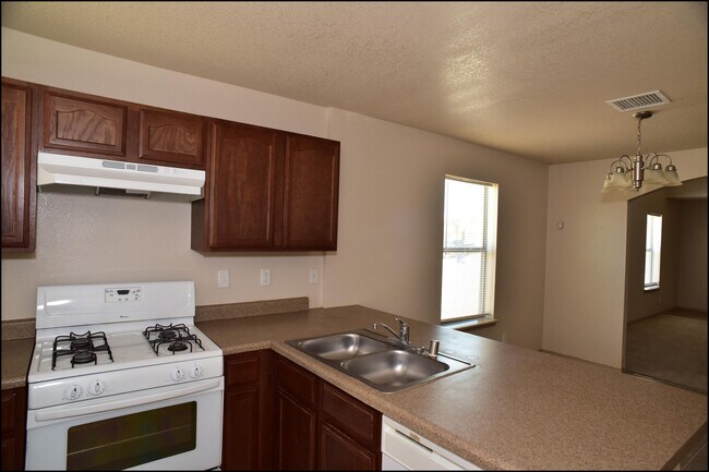 Building Photo - 14218 Rattler Point Dr