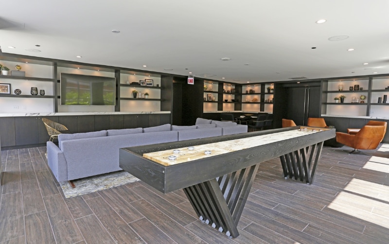 Building Photo - 729 N Hudson Ave