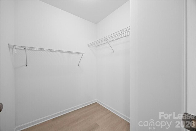 Building Photo - 9612 Brackenview Ct
