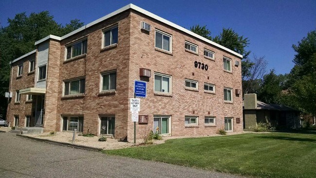 Primary Photo - 9730 Nicollet