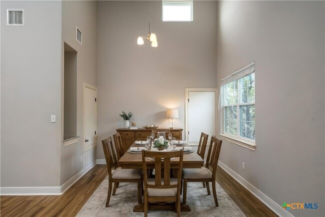 Building Photo - 3067 View Ridge Dr