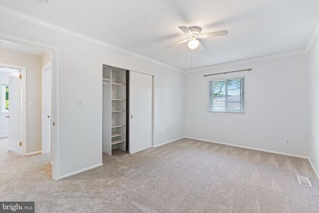 Building Photo - 6610 Bowie Dr