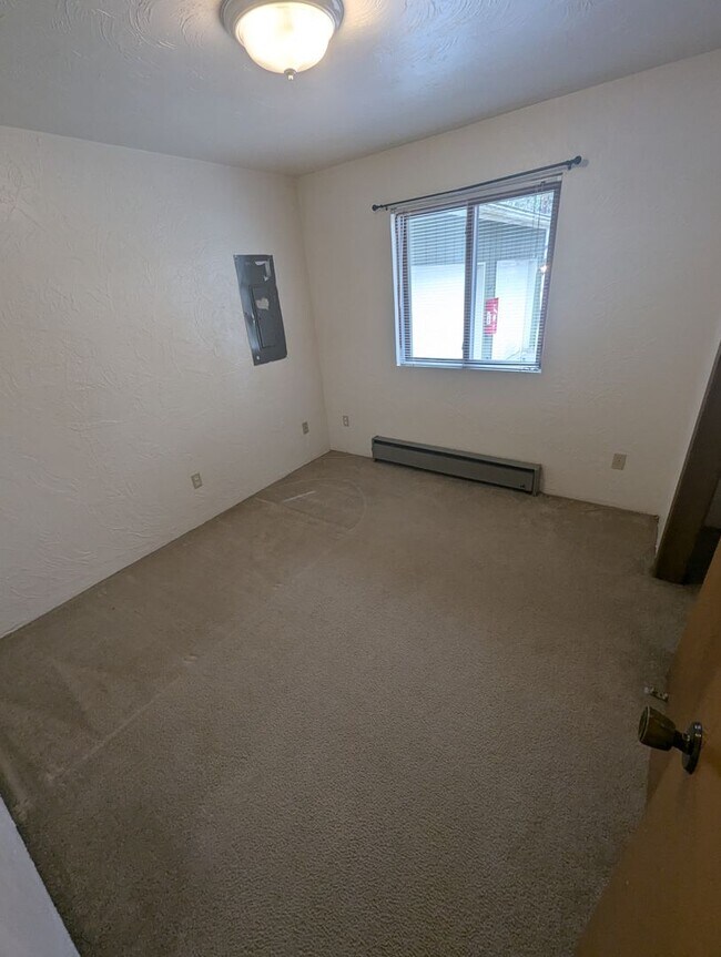 Building Photo - 136