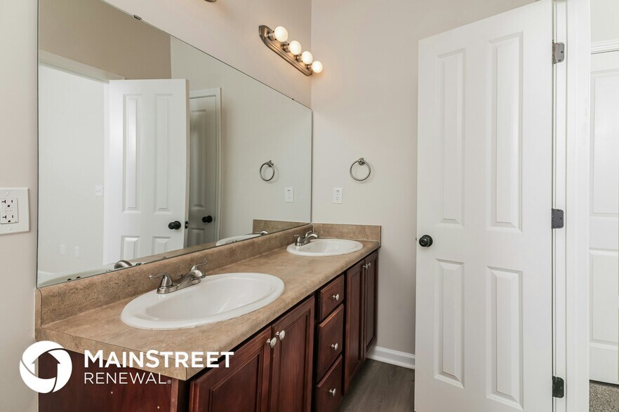 Building Photo - 58 Magnolia Vine Ln