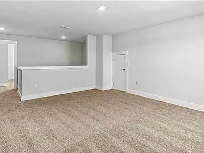 Building Photo - 5583 Clarity St