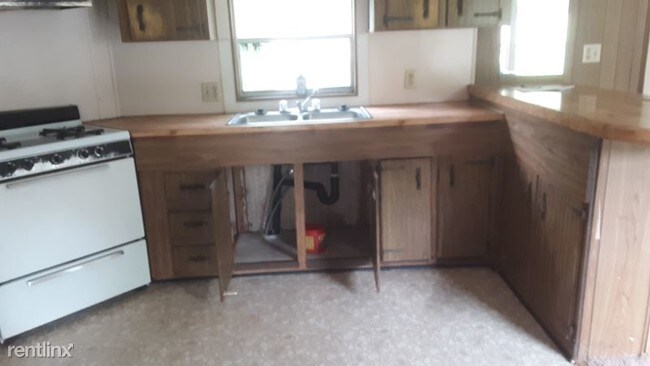 Building Photo - 2 br, 2 bath Mobile Home - 9 Mike Lane