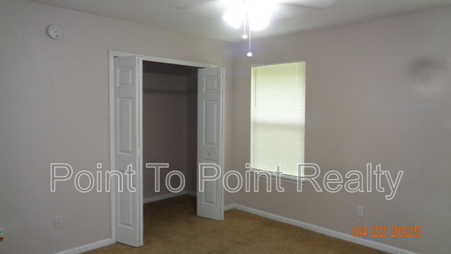Building Photo - 4822 Playpen Dr