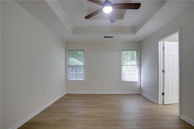 Building Photo - 721 Whitehead Rd