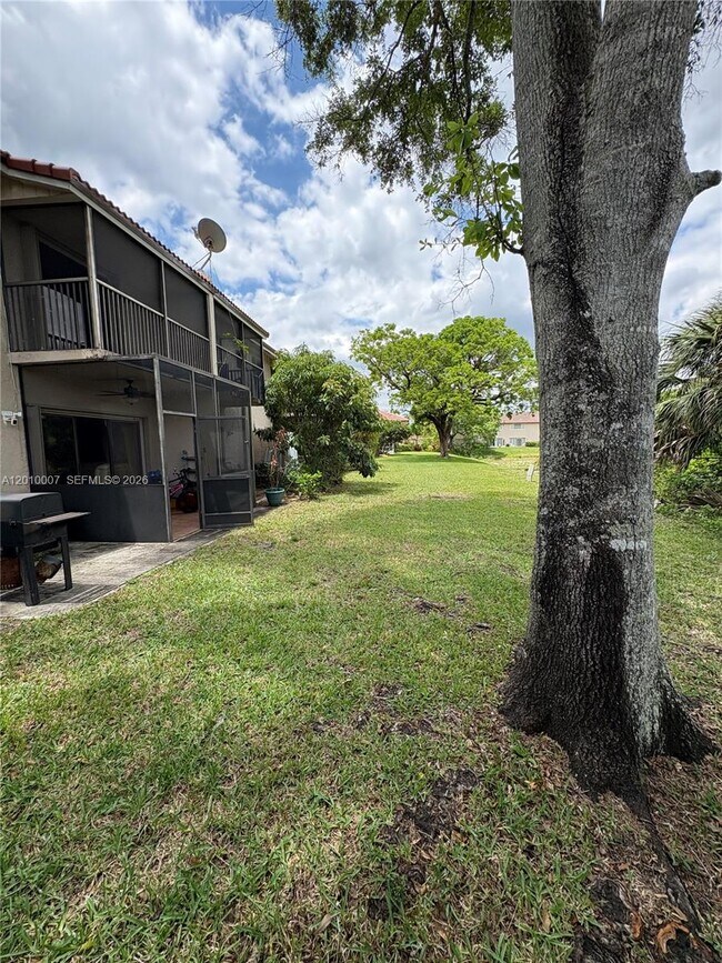 Building Photo - 8905 NW 38th Dr