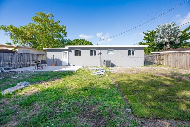 Building Photo - 3510 SW 39th St