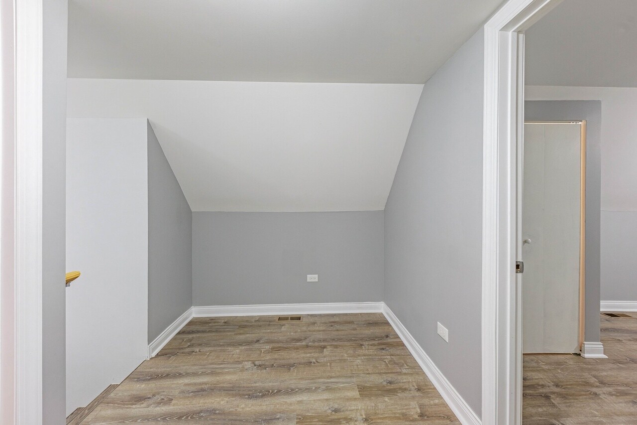 Building Photo - 2800 S Saint Louis Ave