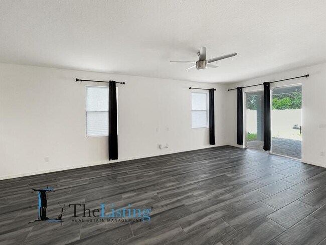 Building Photo - 14359 Shocklach Dr